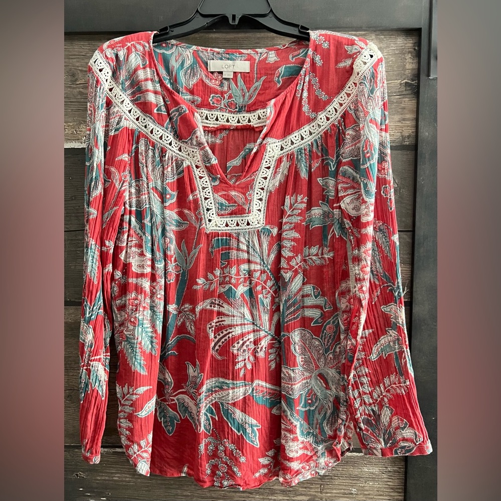 LOFT Red Floral Women's Top women’s Size M
